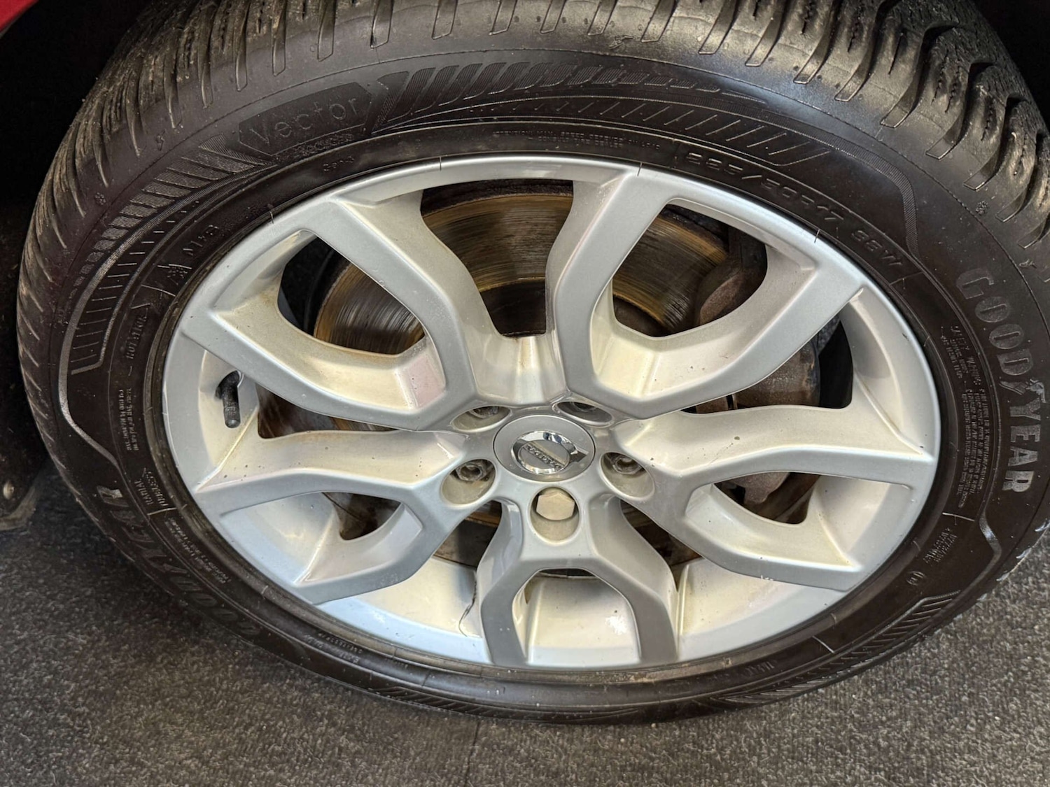 Used Volvo V40 2018 for sale - 76763304: Photo 10