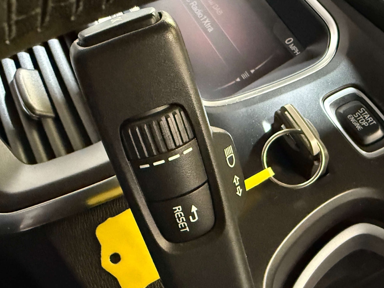 Used Volvo V40 2018 for sale - 76763304: Photo 20