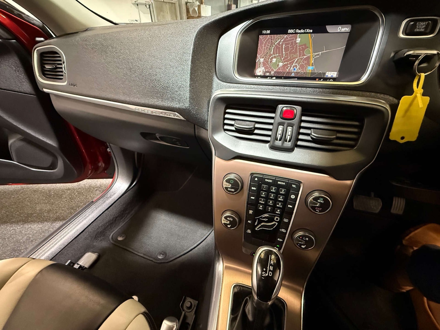 Used Volvo V40 2018 for sale - 76763304: Photo 26