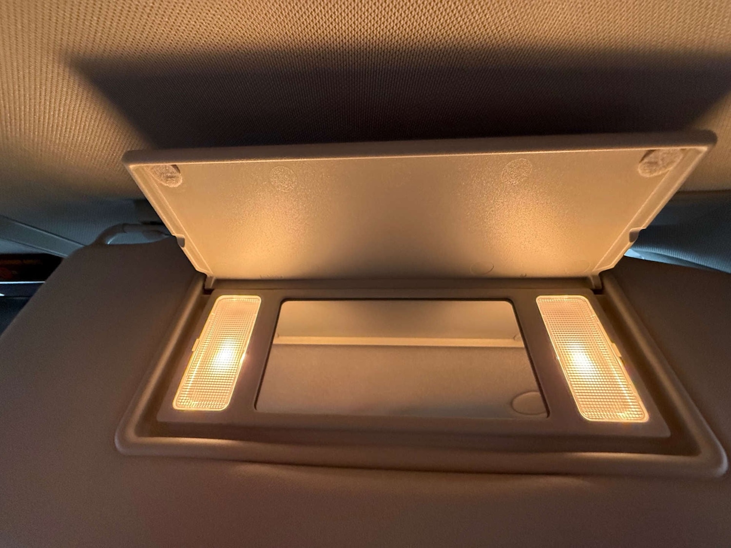 Used Volvo V40 2018 for sale - 76763304: Photo 31