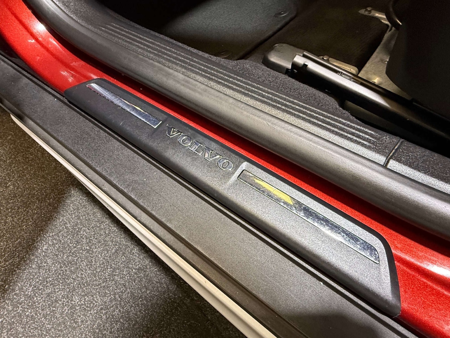 Used Volvo V40 2018 for sale - 76763304: Photo 52