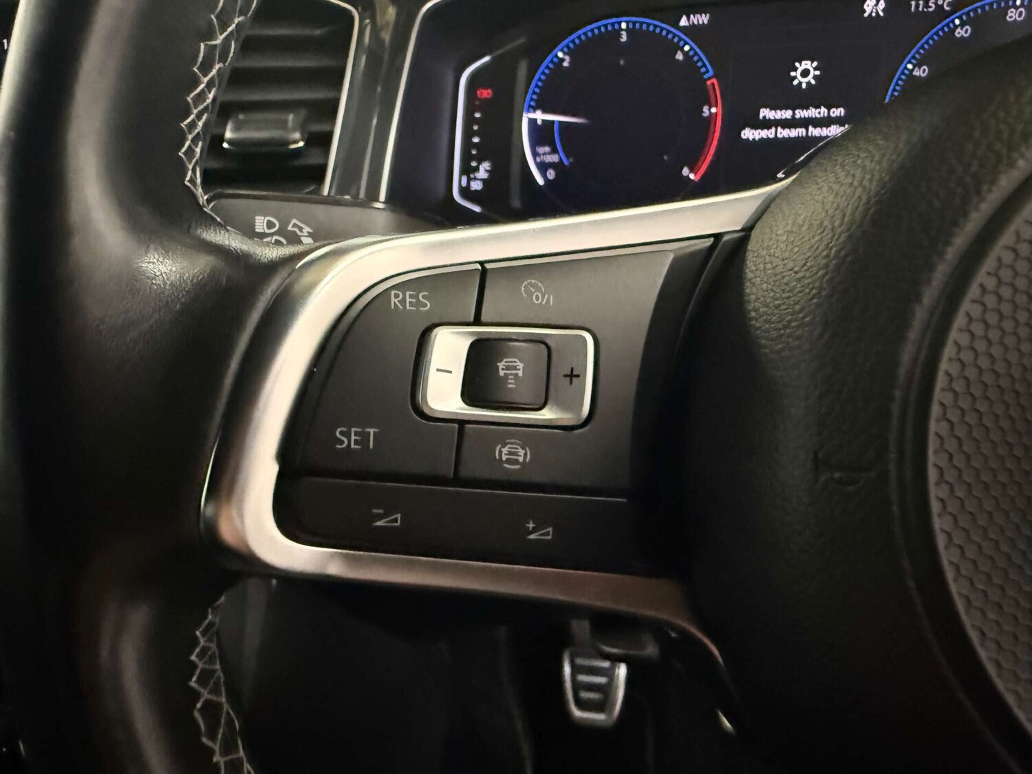 Used Volkswagen T-Roc 2019 for sale - 77368060: Photo 15