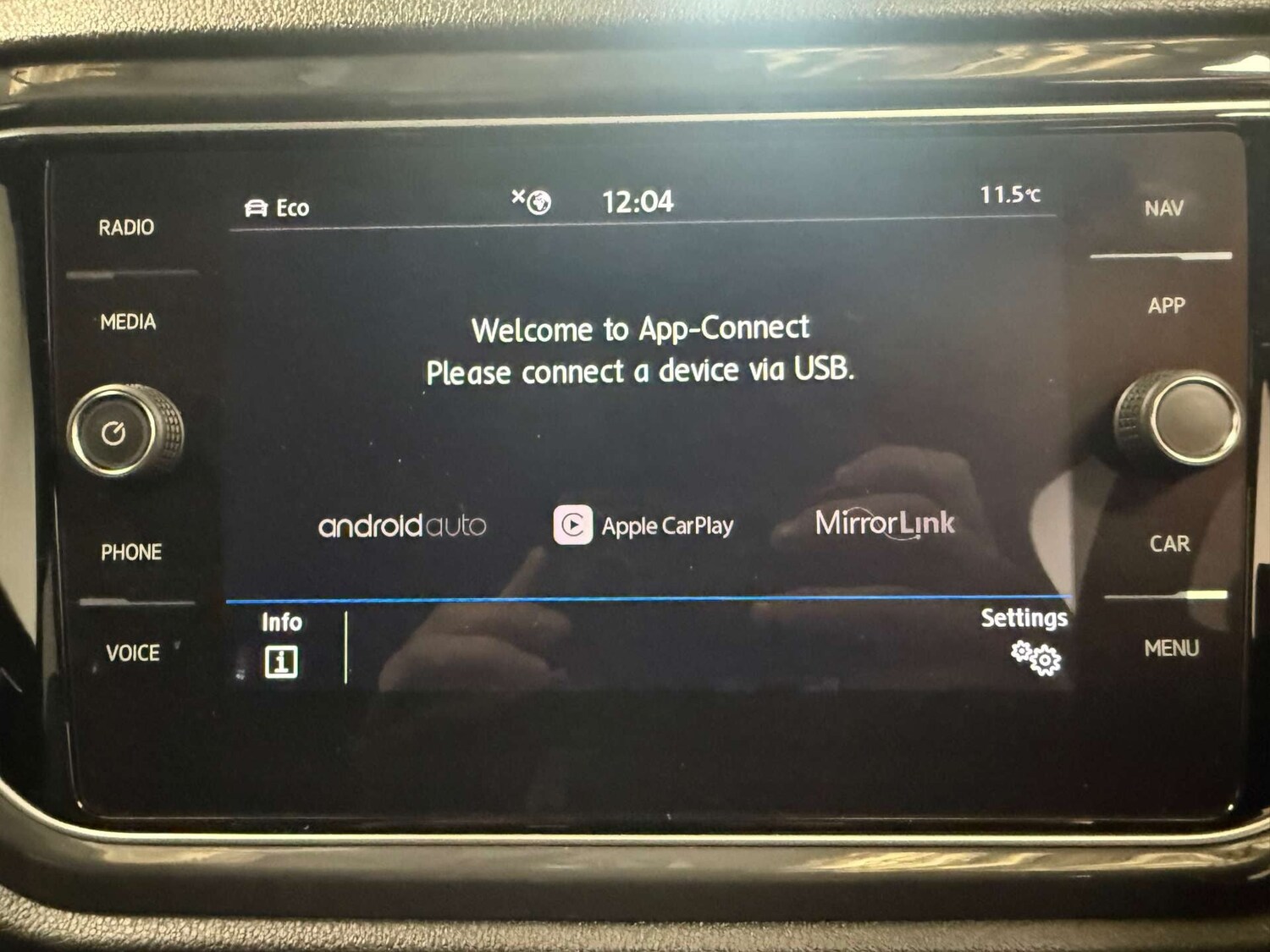 Used Volkswagen T-Roc 2019 for sale - 77368060: Photo 21