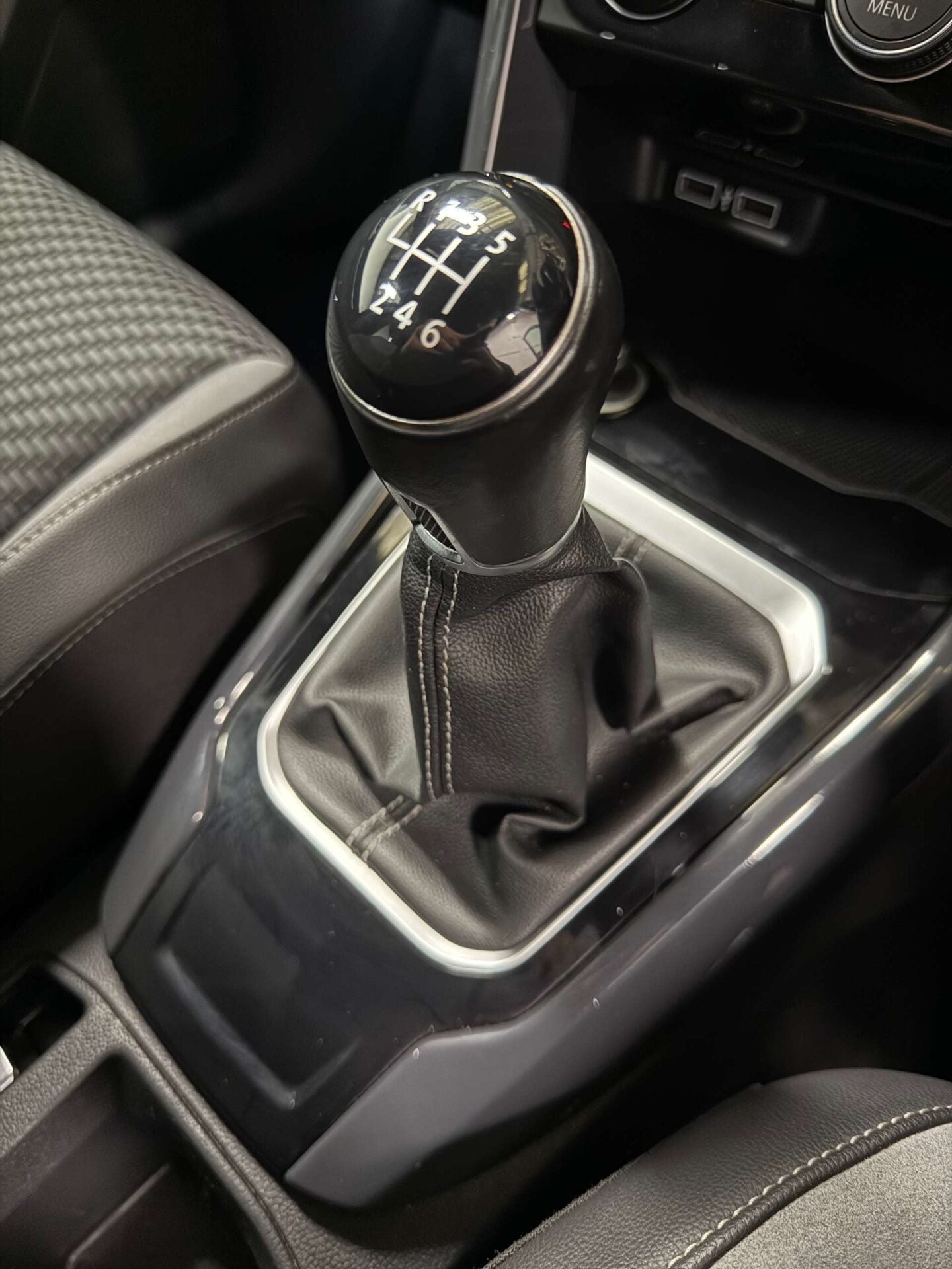 Used Volkswagen T-Roc 2019 for sale - 77368060: Photo 23