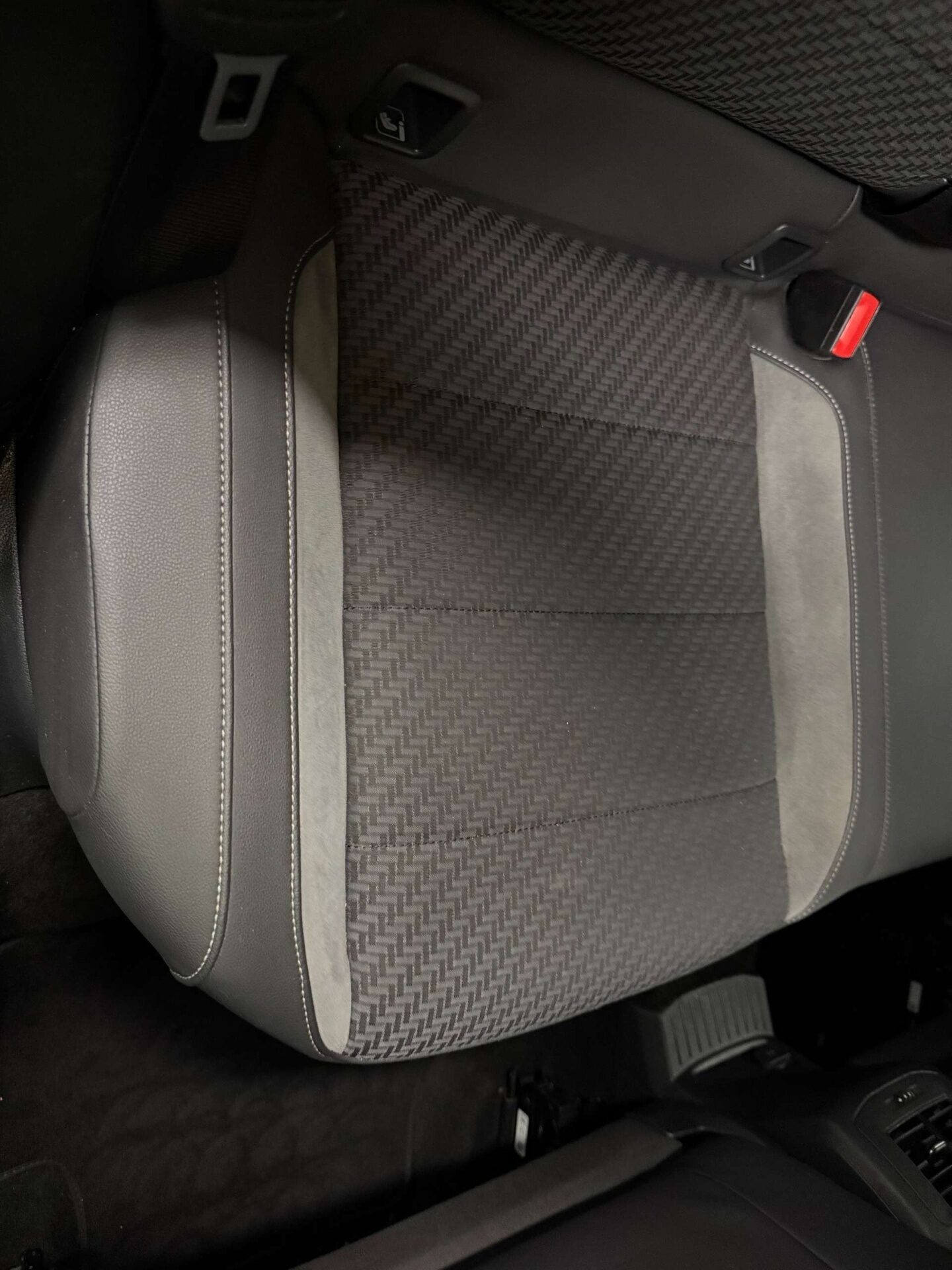 Used Volkswagen T-Roc 2019 for sale - 77368060: Photo 27