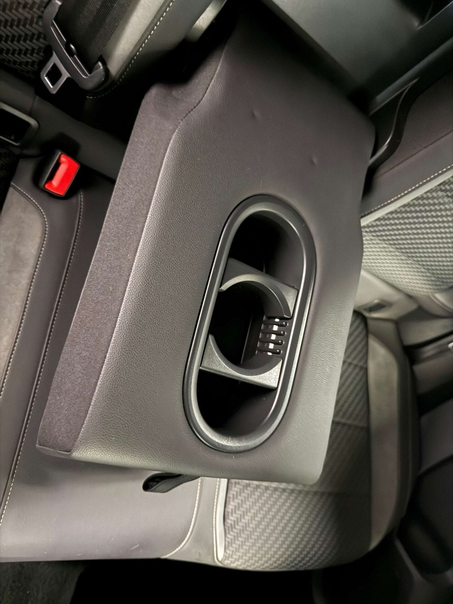 Used Volkswagen T-Roc 2019 for sale - 77368060: Photo 29