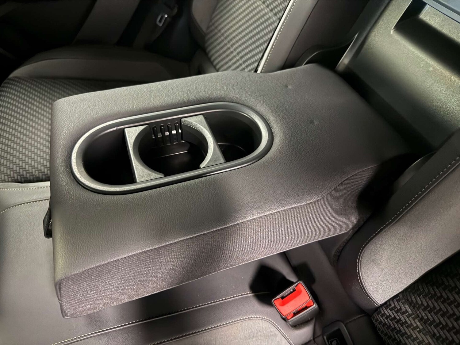 Used Volkswagen T-Roc 2019 for sale - 77368060: Photo 35