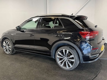 Used Volkswagen T-Roc 2019 for sale - 77368060: Photo