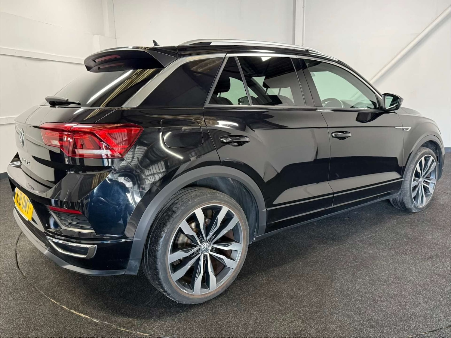 Used Volkswagen T-Roc 2019 for sale - 77368060: Photo 5