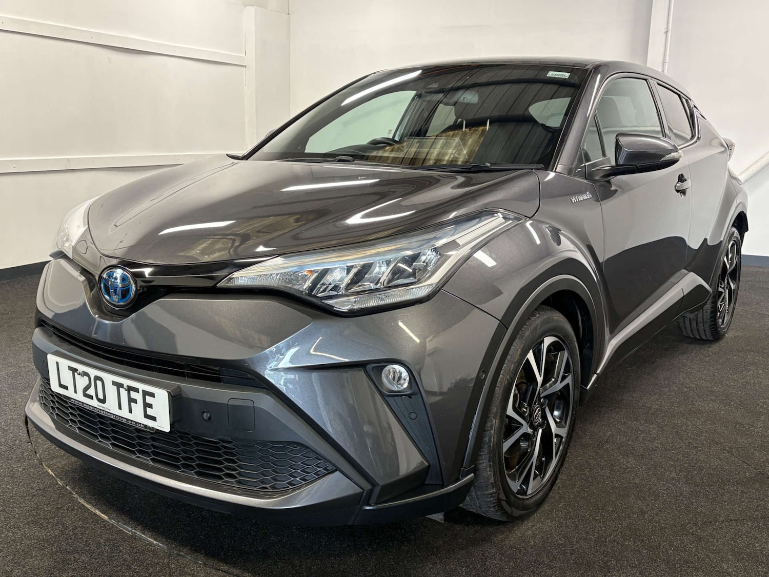 Used Toyota C-HR 2020 for sale - 76961673: Photo 1