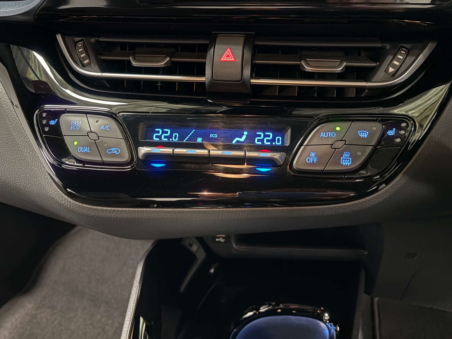 Used Toyota C-HR 2020 for sale - 76961673: Photo 24