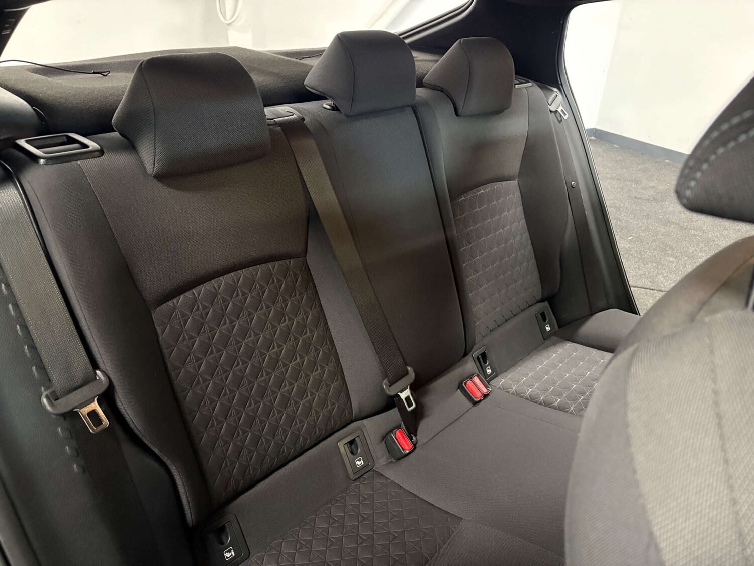 Used Toyota C-HR 2020 for sale - 76961673: Photo 31