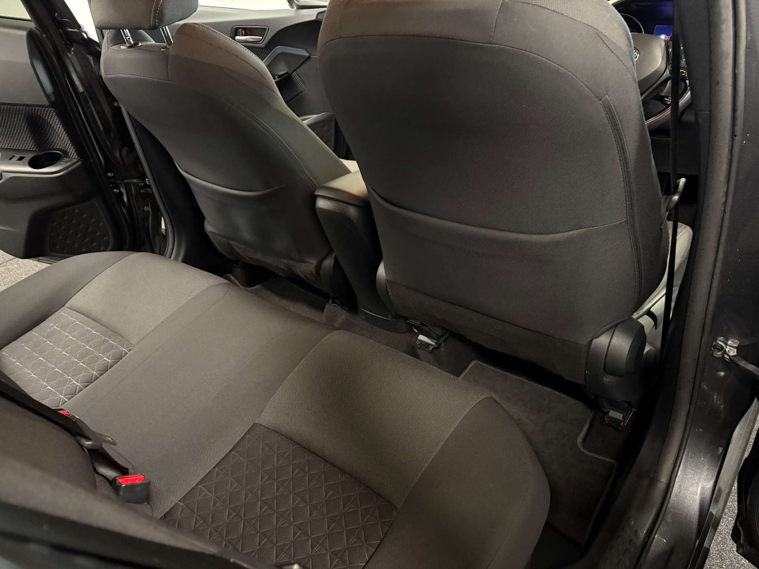 Used Toyota C-HR 2020 for sale - 76961673: Photo 32