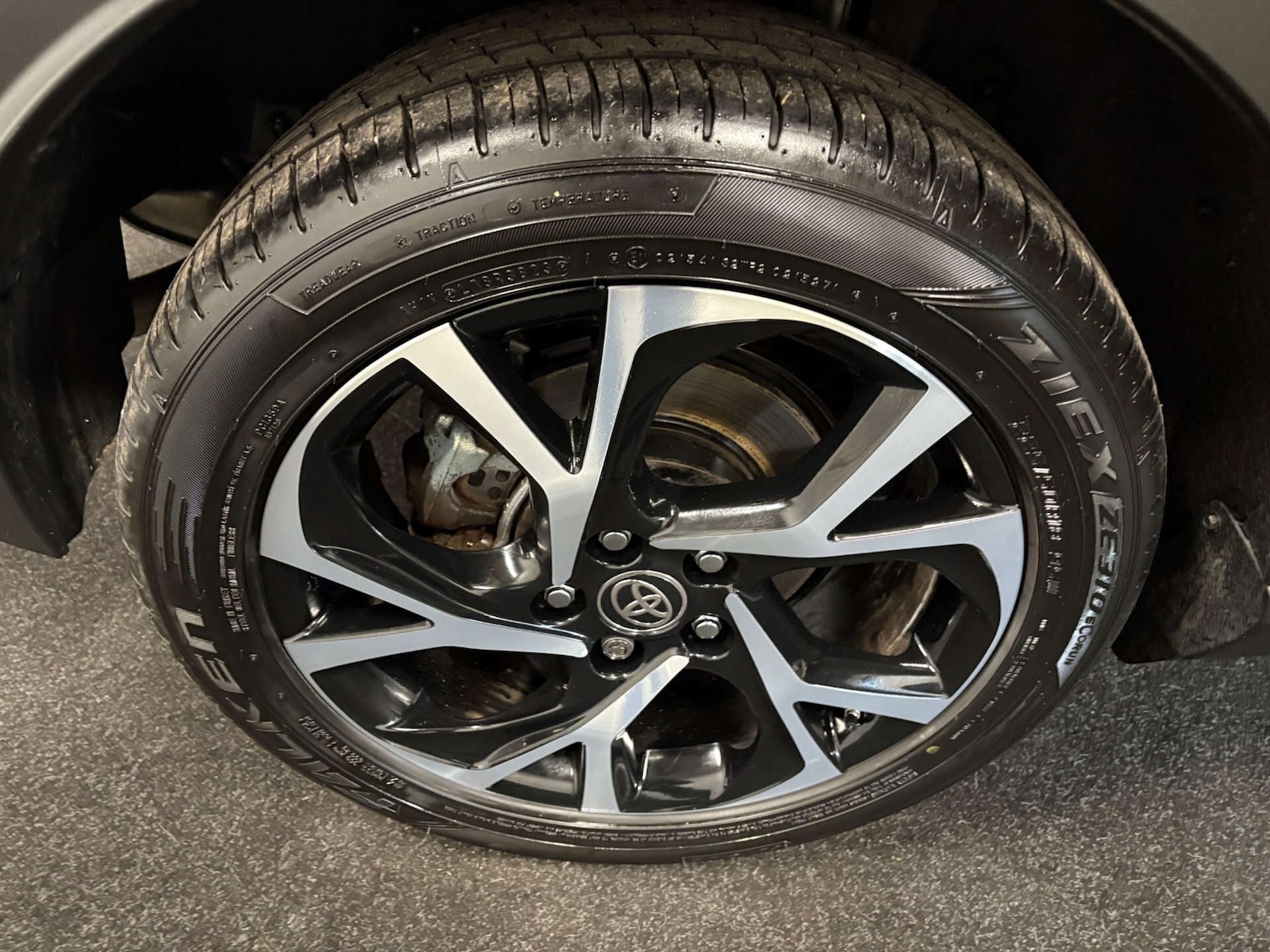 Used Toyota C-HR 2020 for sale - 76961673: Photo 33