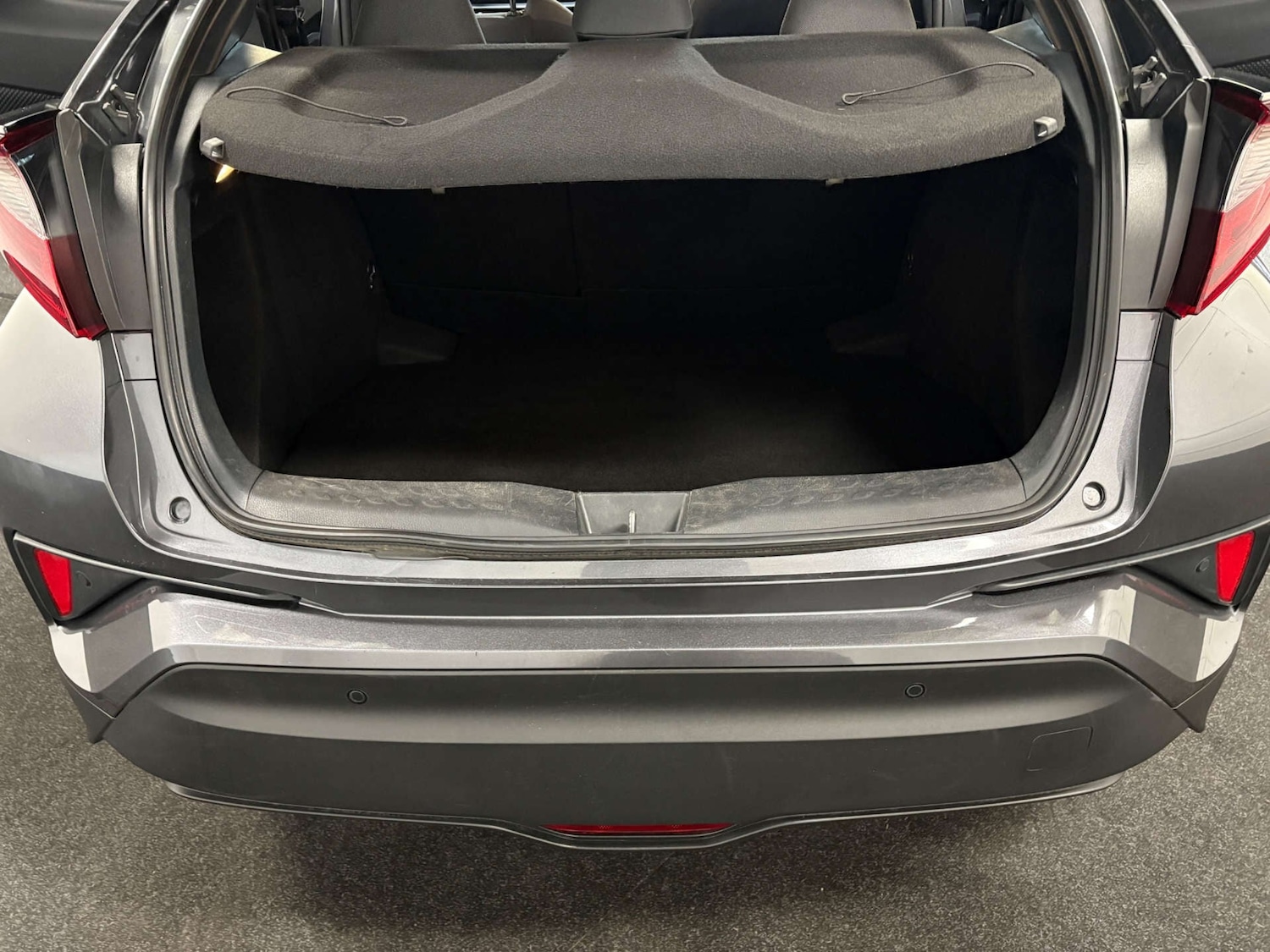 Used Toyota C-HR 2020 for sale - 76961673: Photo 34