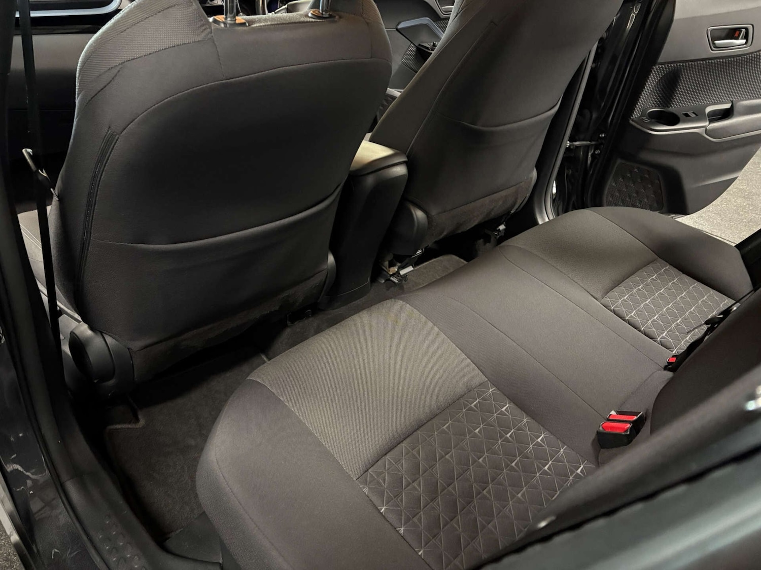 Used Toyota C-HR 2020 for sale - 76961673: Photo 43