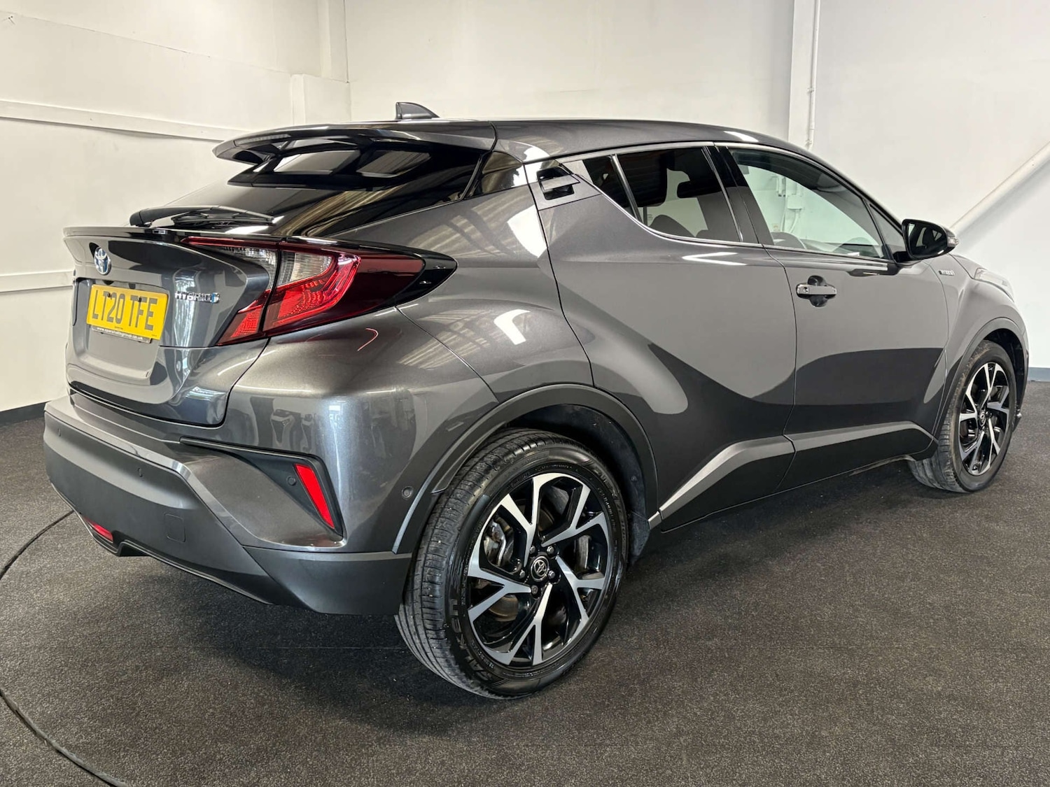 Used Toyota C-HR 2020 for sale - 76961673: Photo 5