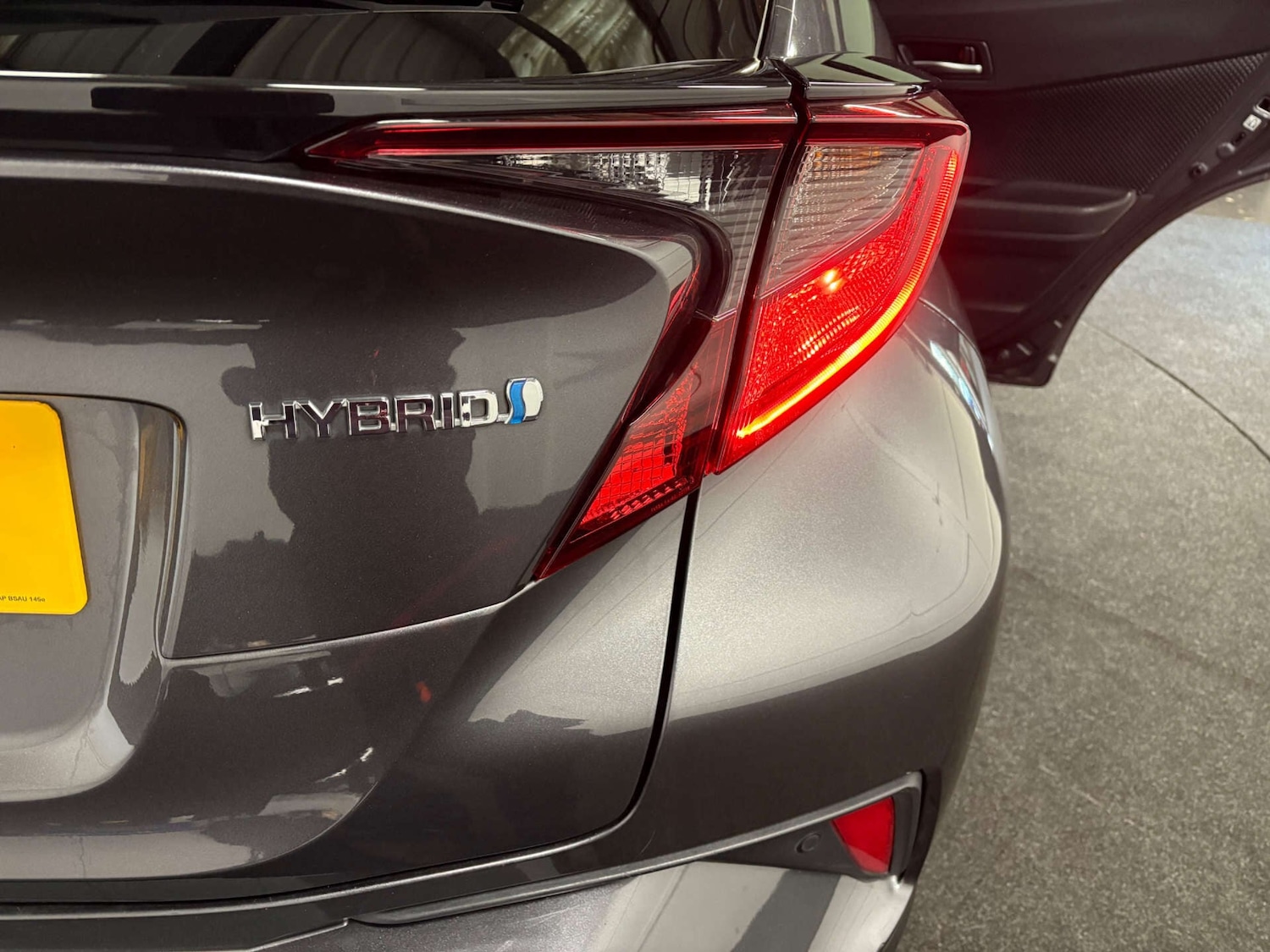 Used Toyota C-HR 2020 for sale - 76961673: Photo 52