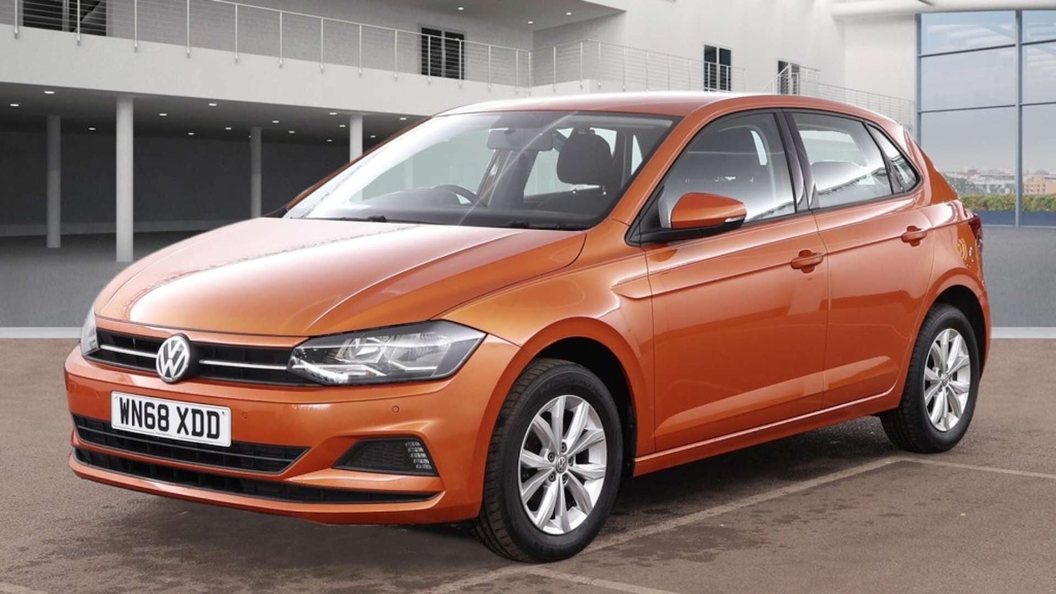 Used Volkswagen Polo 2018 for sale - 77776456: Photo 2