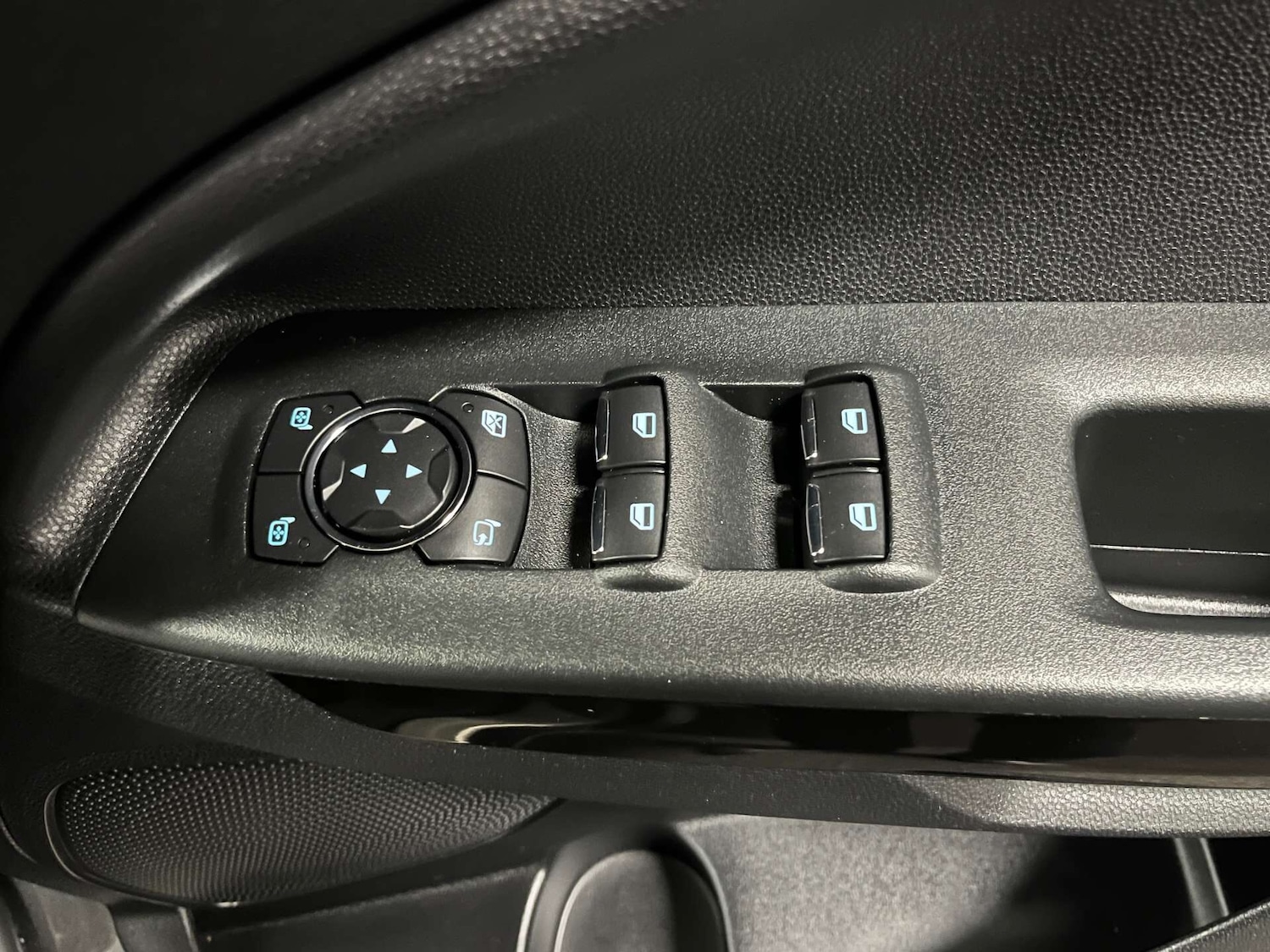 Used Ford Ecosport 2018 for sale - 76506074: Photo 11