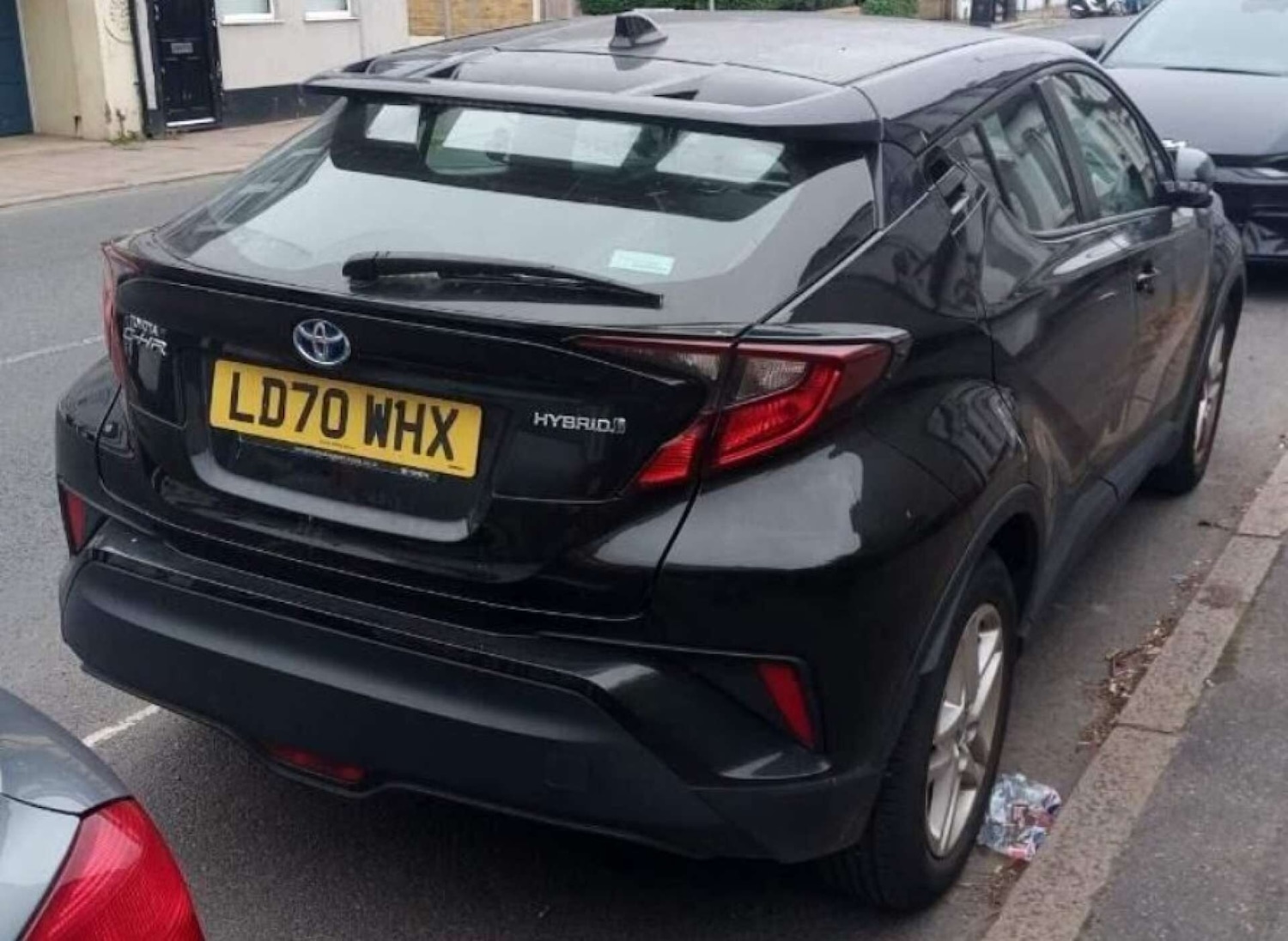 Used Toyota C-HR 2020 for sale - 76385609: Photo 2