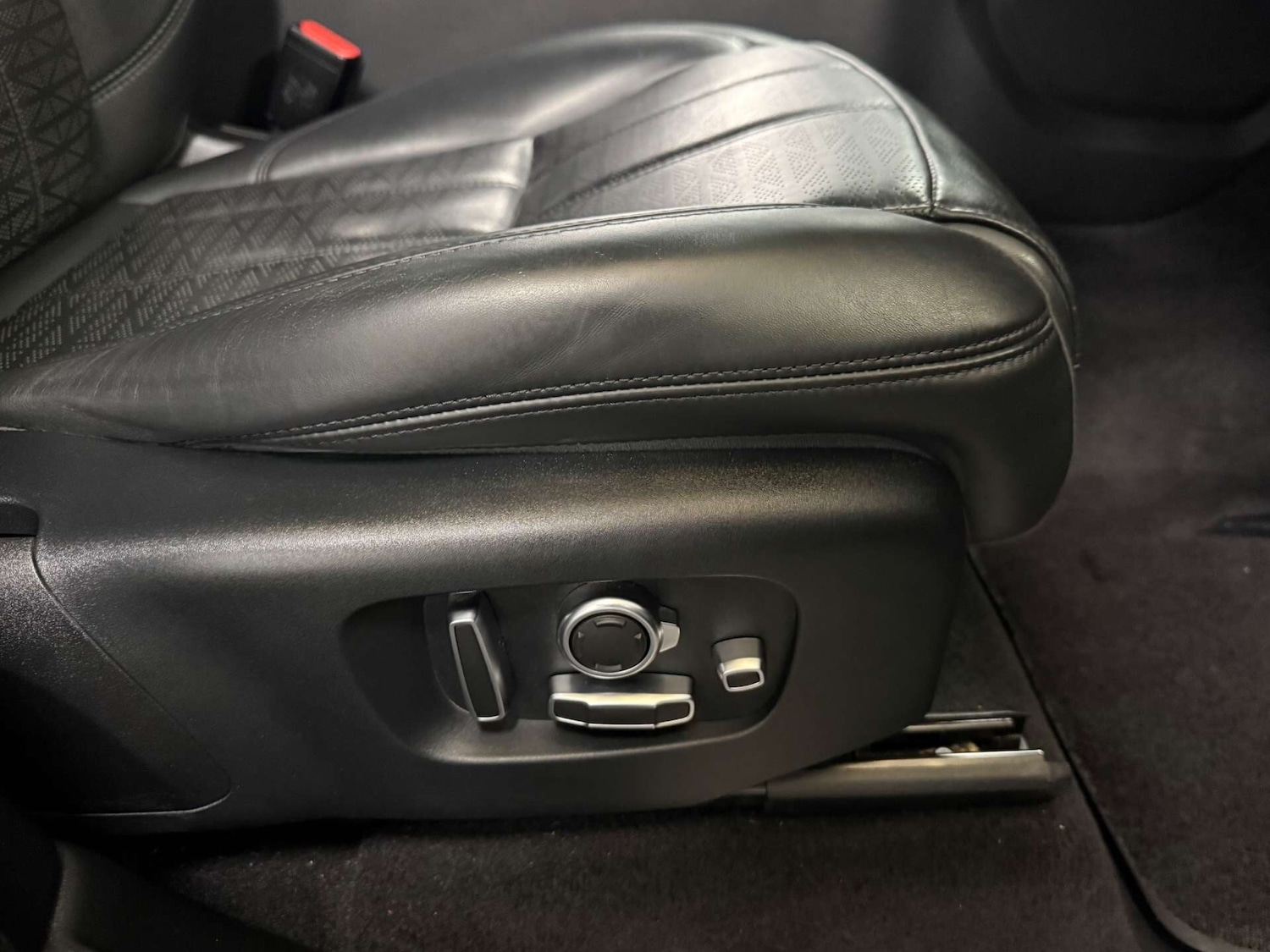 Used Land Rover Range Rover Sport 2018 for sale - 76638748: Photo 63