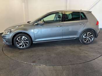Used Volkswagen Golf 2019 for sale - 74825392: Photo