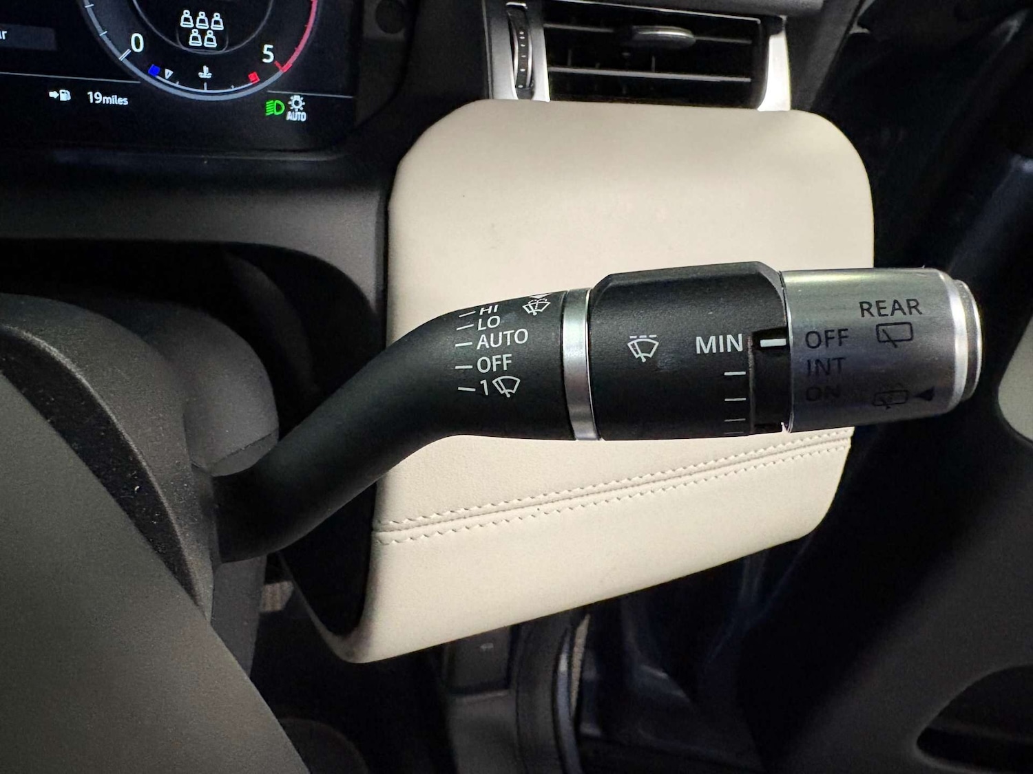 Used Land Rover Discovery Sport 2019 for sale - 78182658: Photo 22