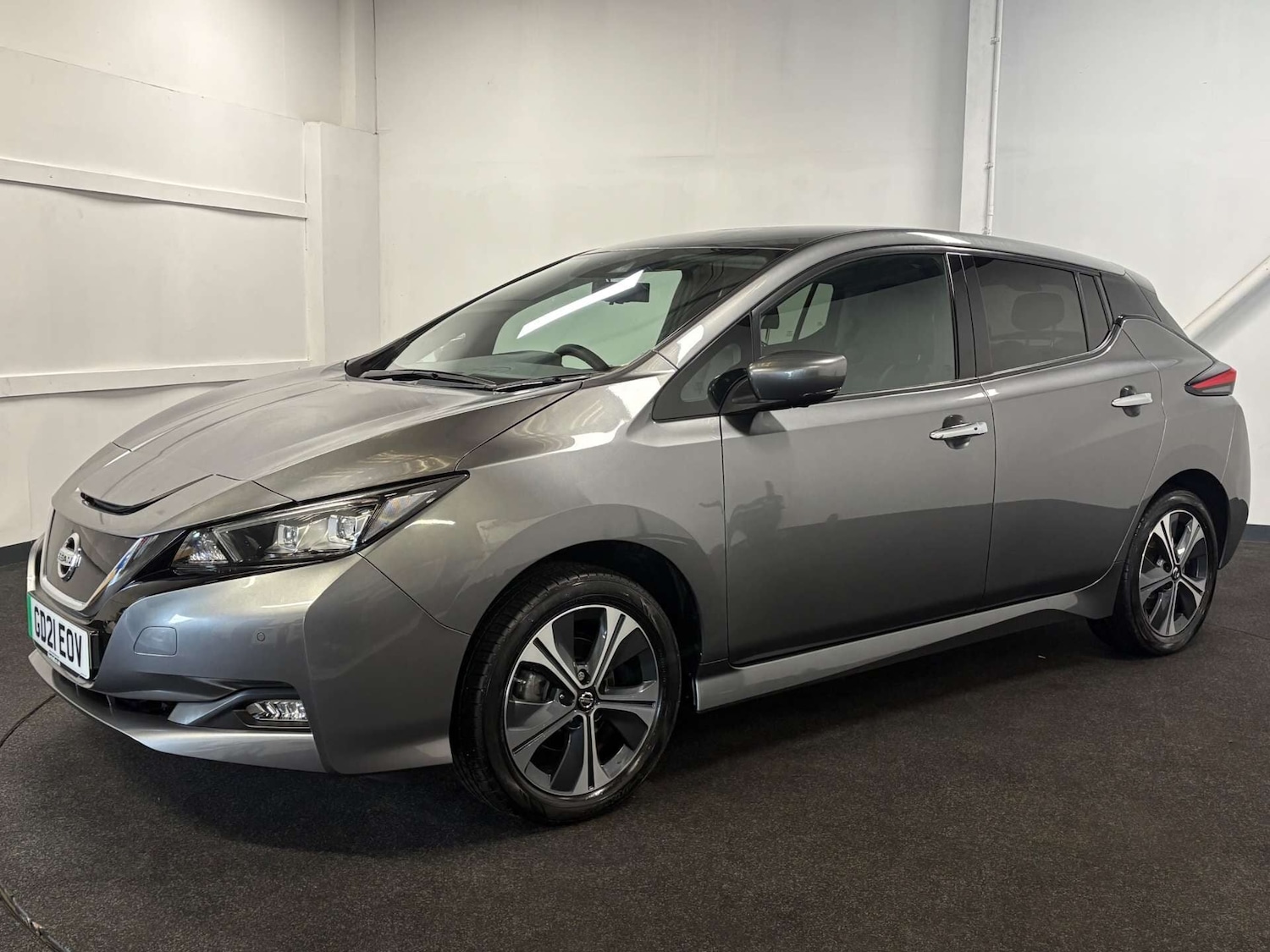 Used Nissan Leaf 2021 for sale - 78125041: Photo 2