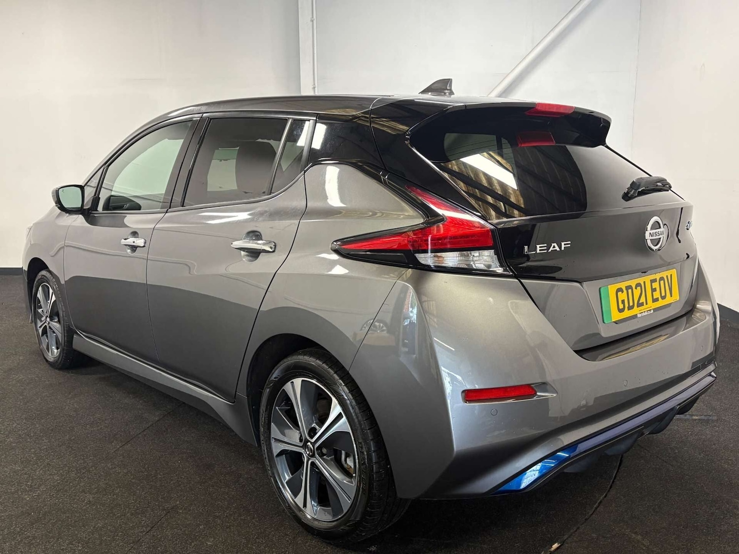 Used Nissan Leaf 2021 for sale - 78125041: Photo 5