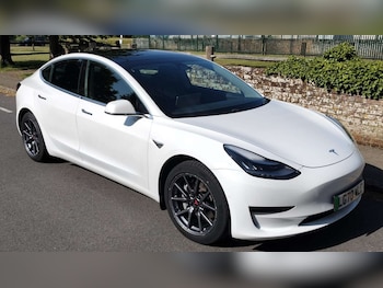 2020 - Model 3 Standard-Range + 4dr