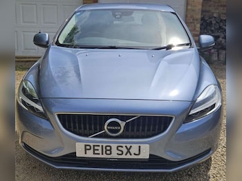 Used Volvo V40 2018 for sale - 78847997: Photo