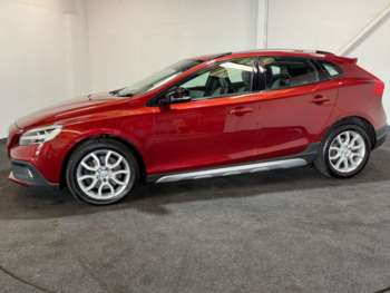 Used Volvo V40 2018 for sale - 75262168: Photo