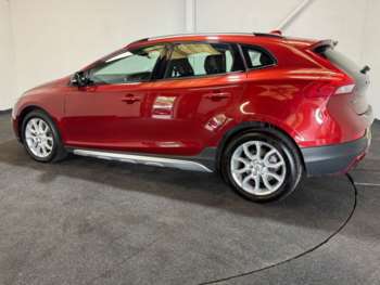 Used Volvo V40 2018 for sale - 75262168: Photo
