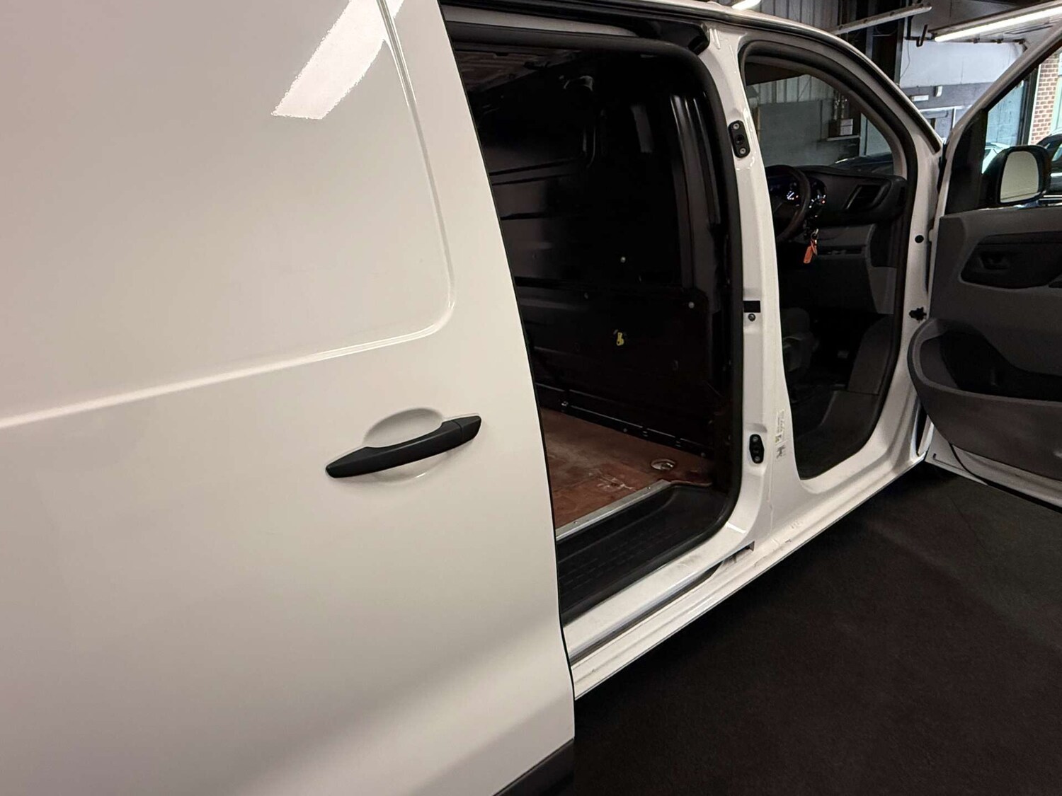 Used Citroen Dispatch 2022 for sale - 77989515: Photo 22