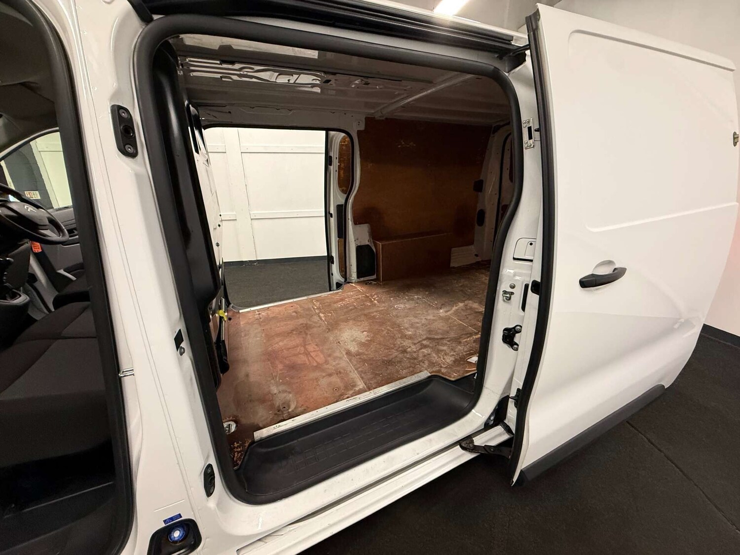 Used Citroen Dispatch 2022 for sale - 77989515: Photo 25