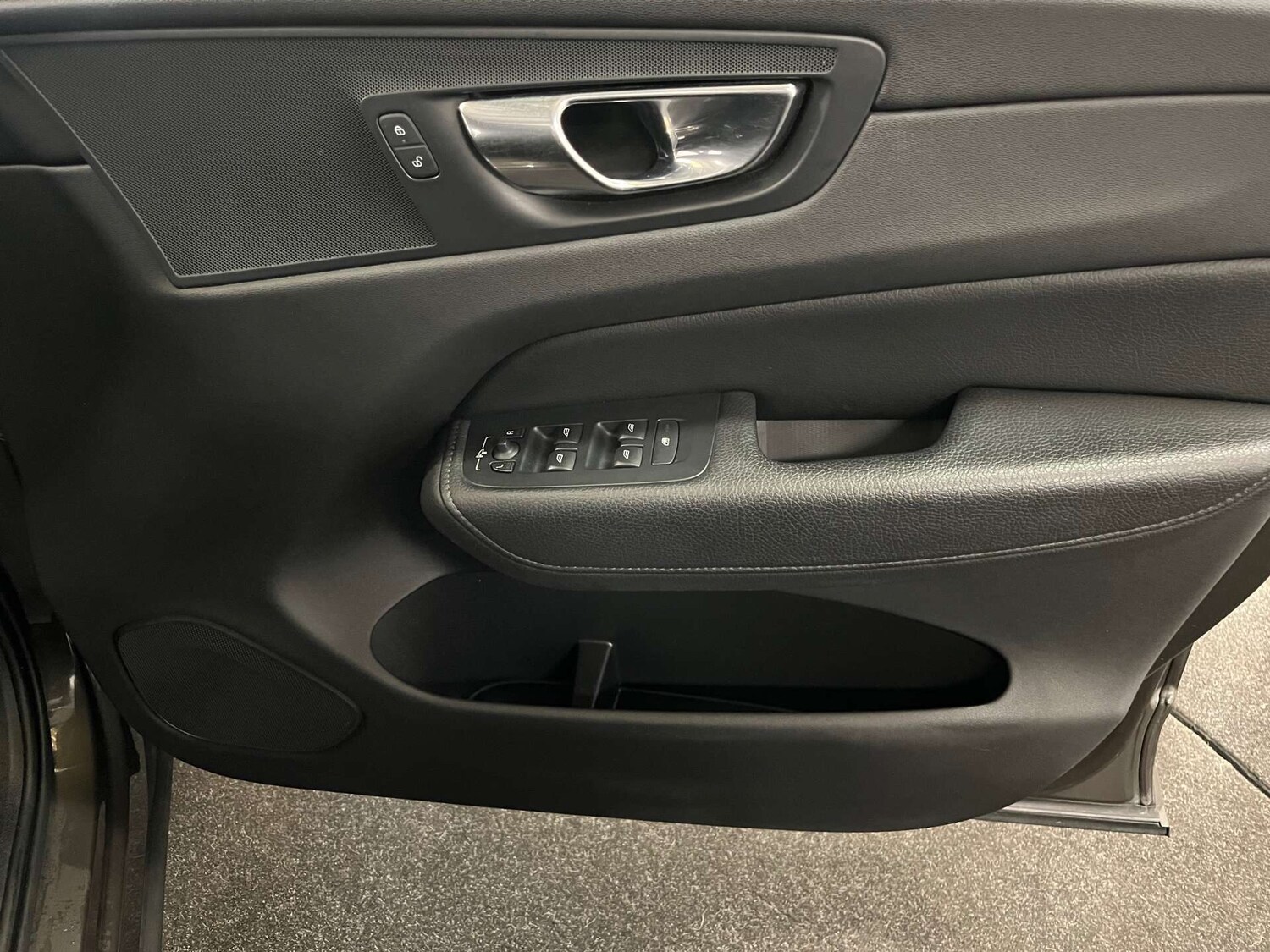 Used Volvo XC60 2021 for sale - 76589104: Photo 11