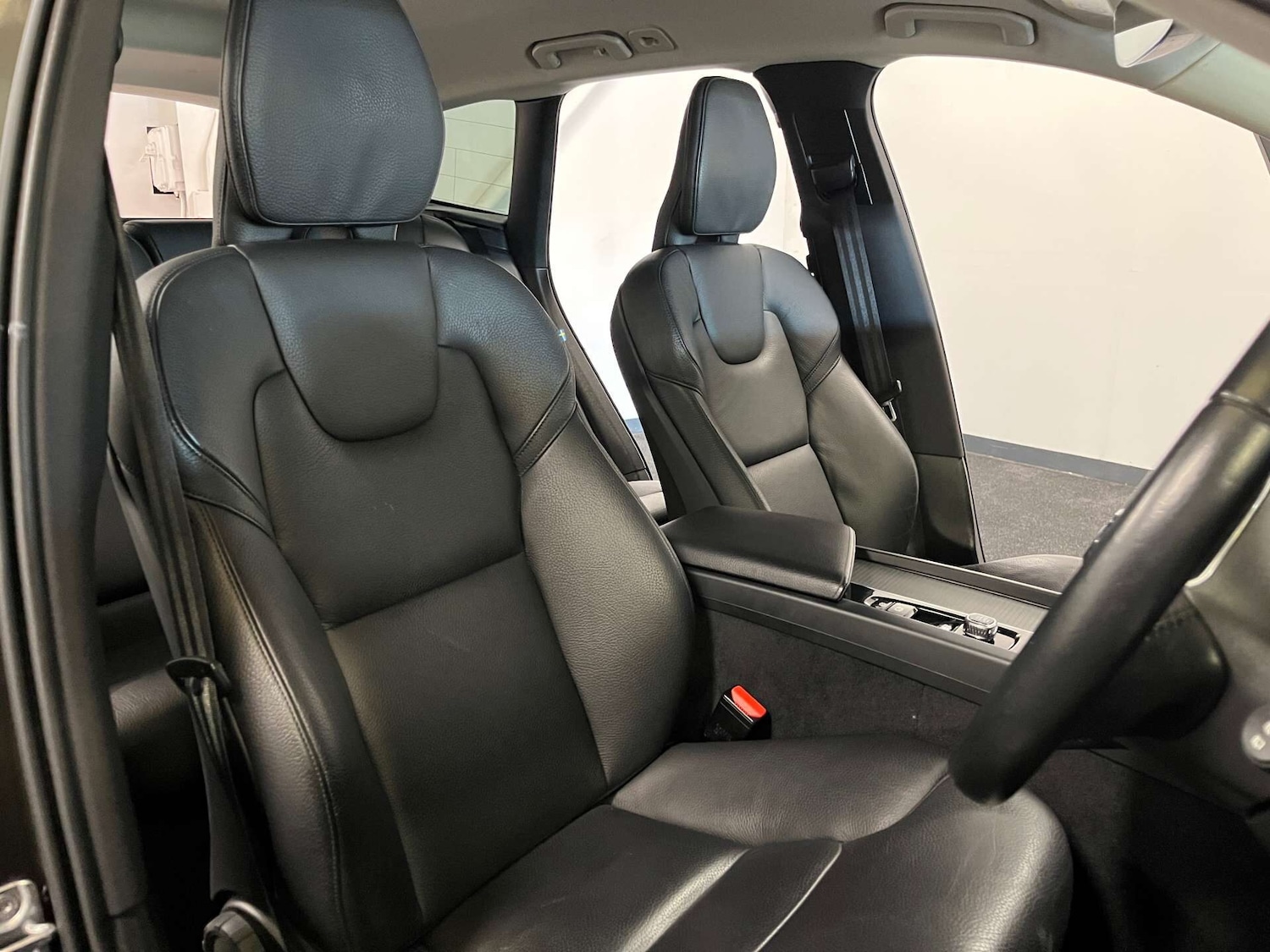 Used Volvo XC60 2021 for sale - 76589104: Photo 16