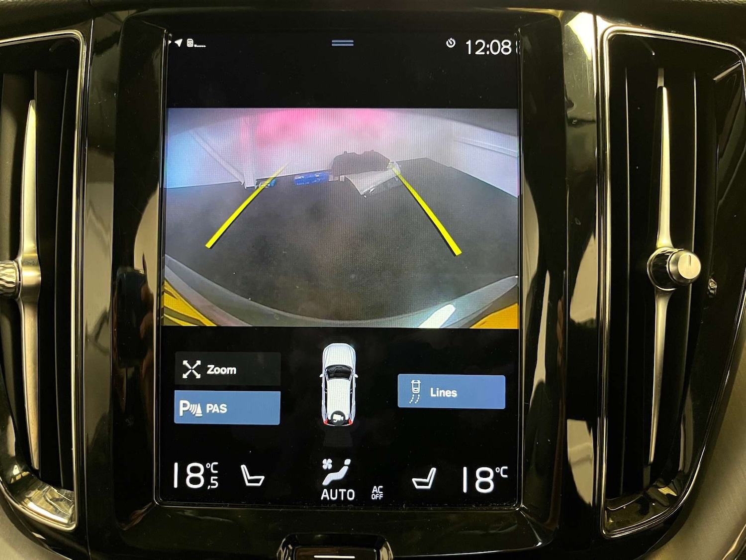 Used Volvo XC60 2021 for sale - 76589104: Photo 26