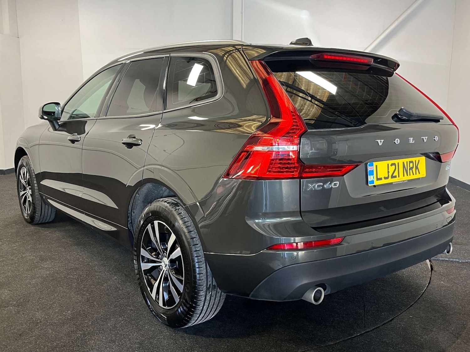 Used Volvo XC60 2021 for sale - 76589104: Photo 3