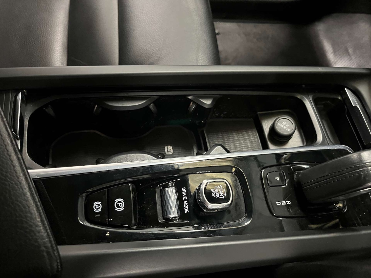 Used Volvo XC60 2021 for sale - 76589104: Photo 30