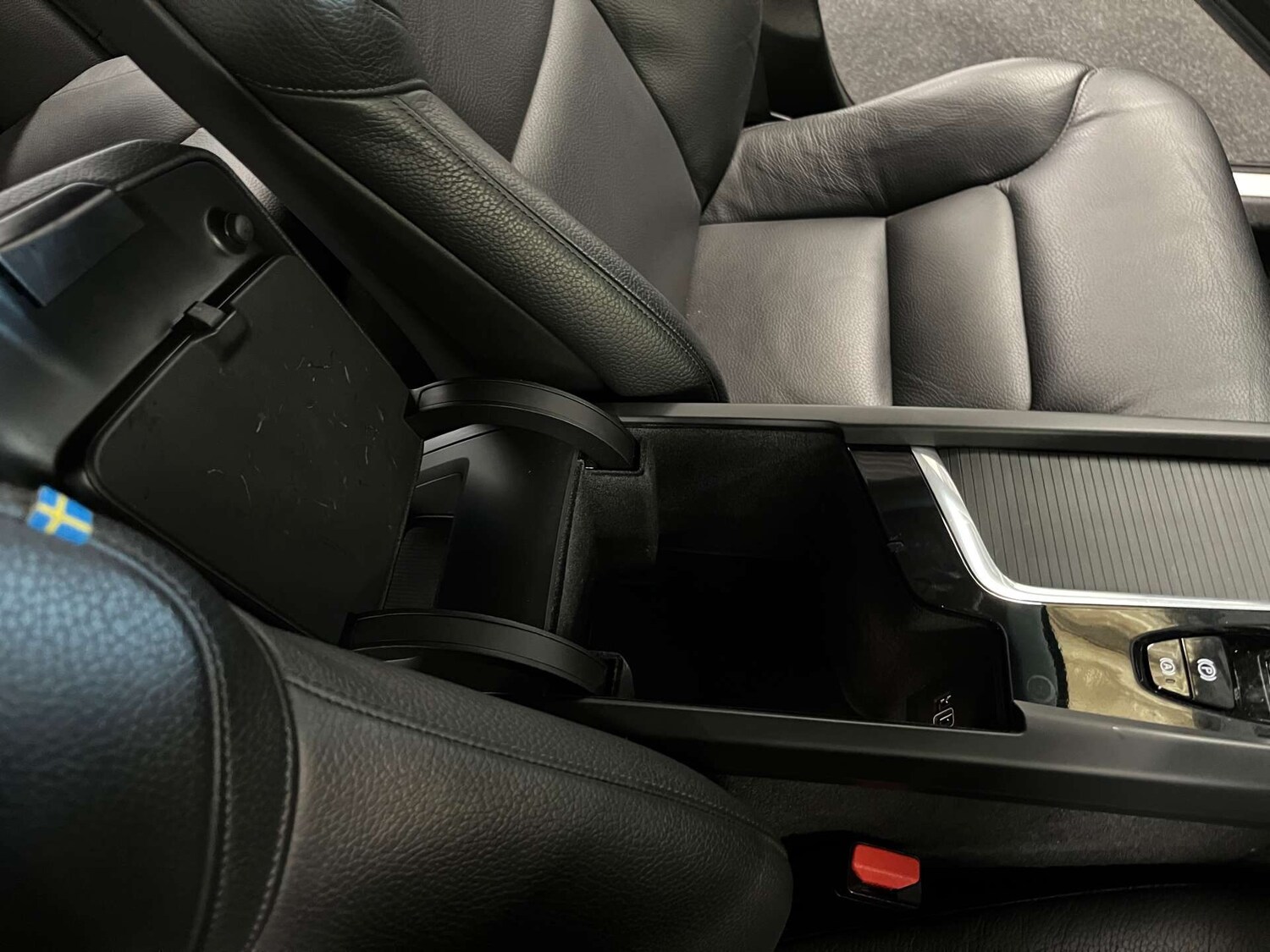 Used Volvo XC60 2021 for sale - 76589104: Photo 31