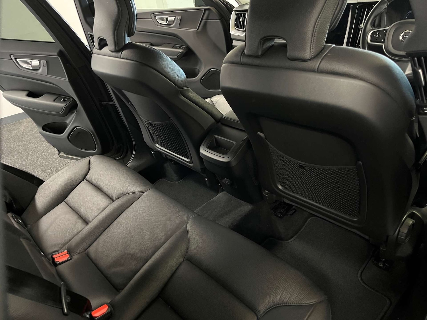 Used Volvo XC60 2021 for sale - 76589104: Photo 37