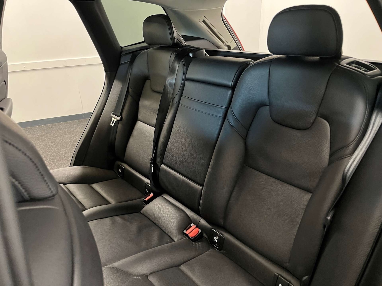 Used Volvo XC60 2021 for sale - 76589104: Photo 45