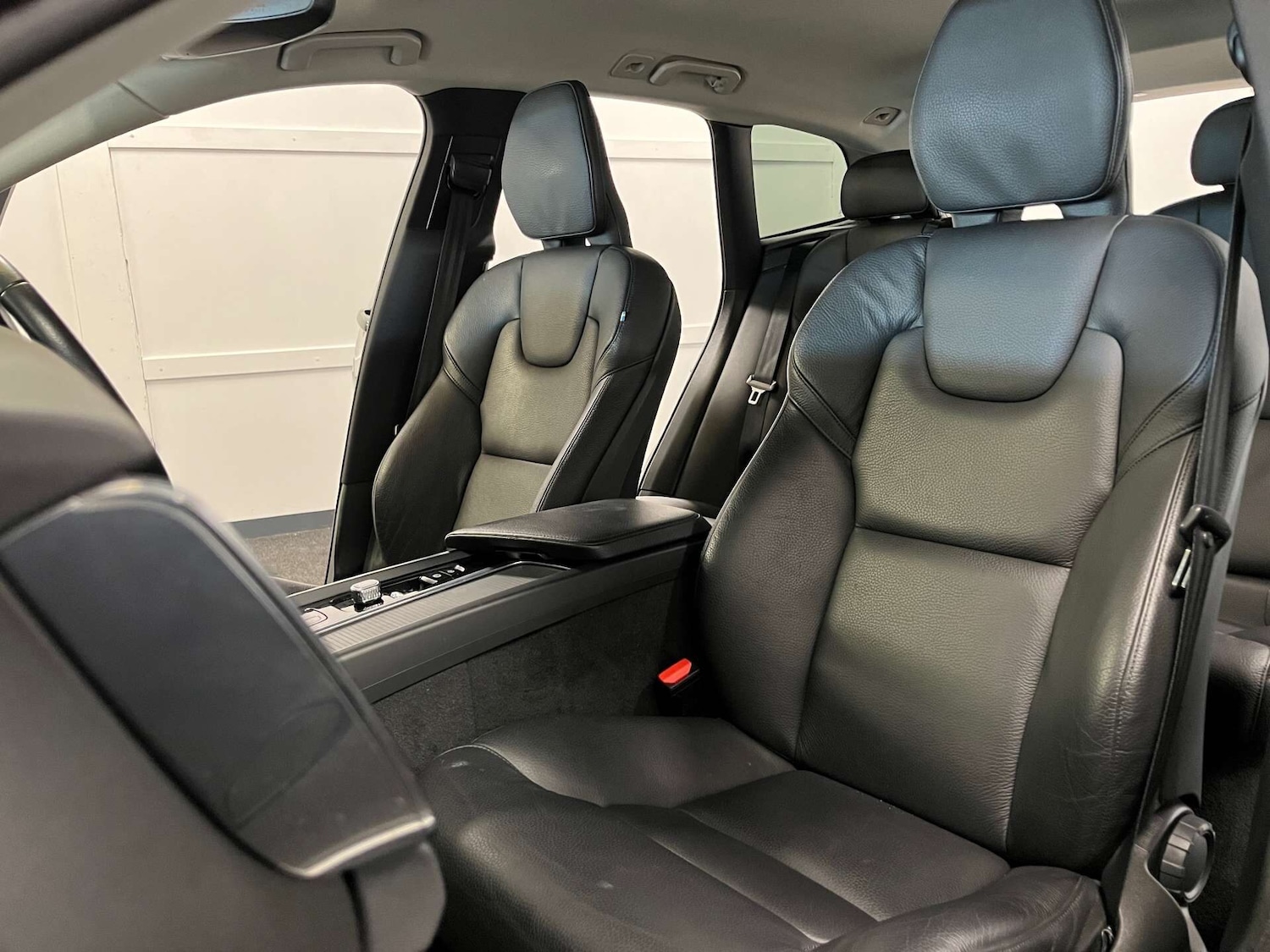 Used Volvo XC60 2021 for sale - 76589104: Photo 48