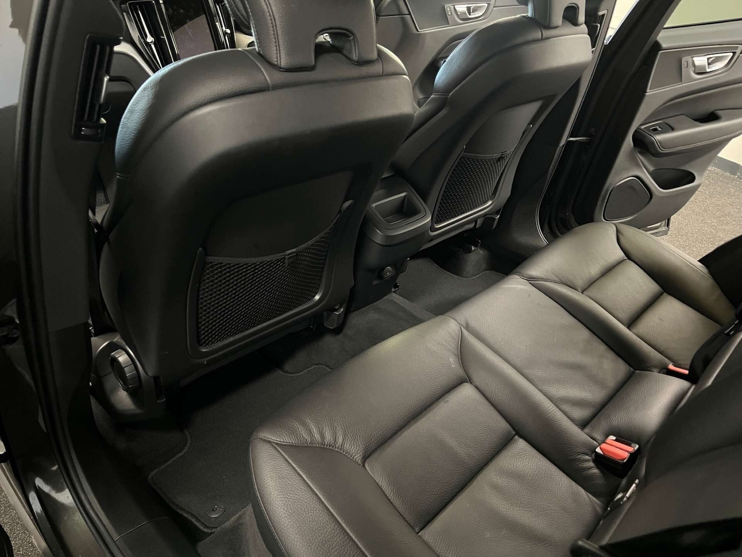 Used Volvo XC60 2021 for sale - 76589104: Photo 49