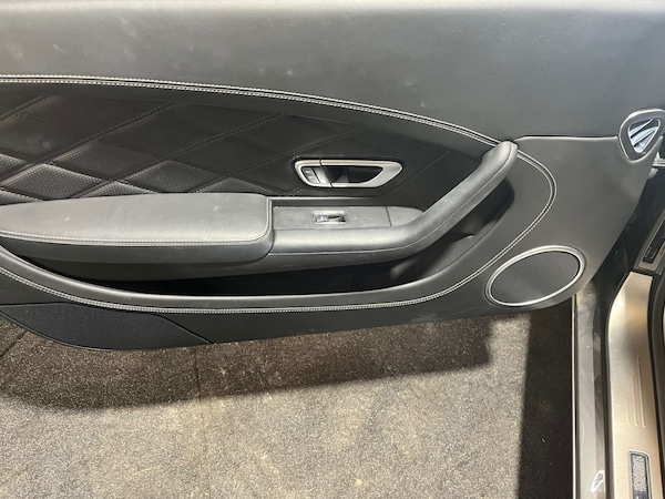 Used Bentley Continental 2013 for sale - 76037345: Photo 42