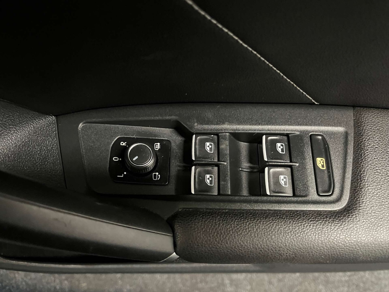 Used Volkswagen Tiguan 2018 for sale - 76697447: Photo 12