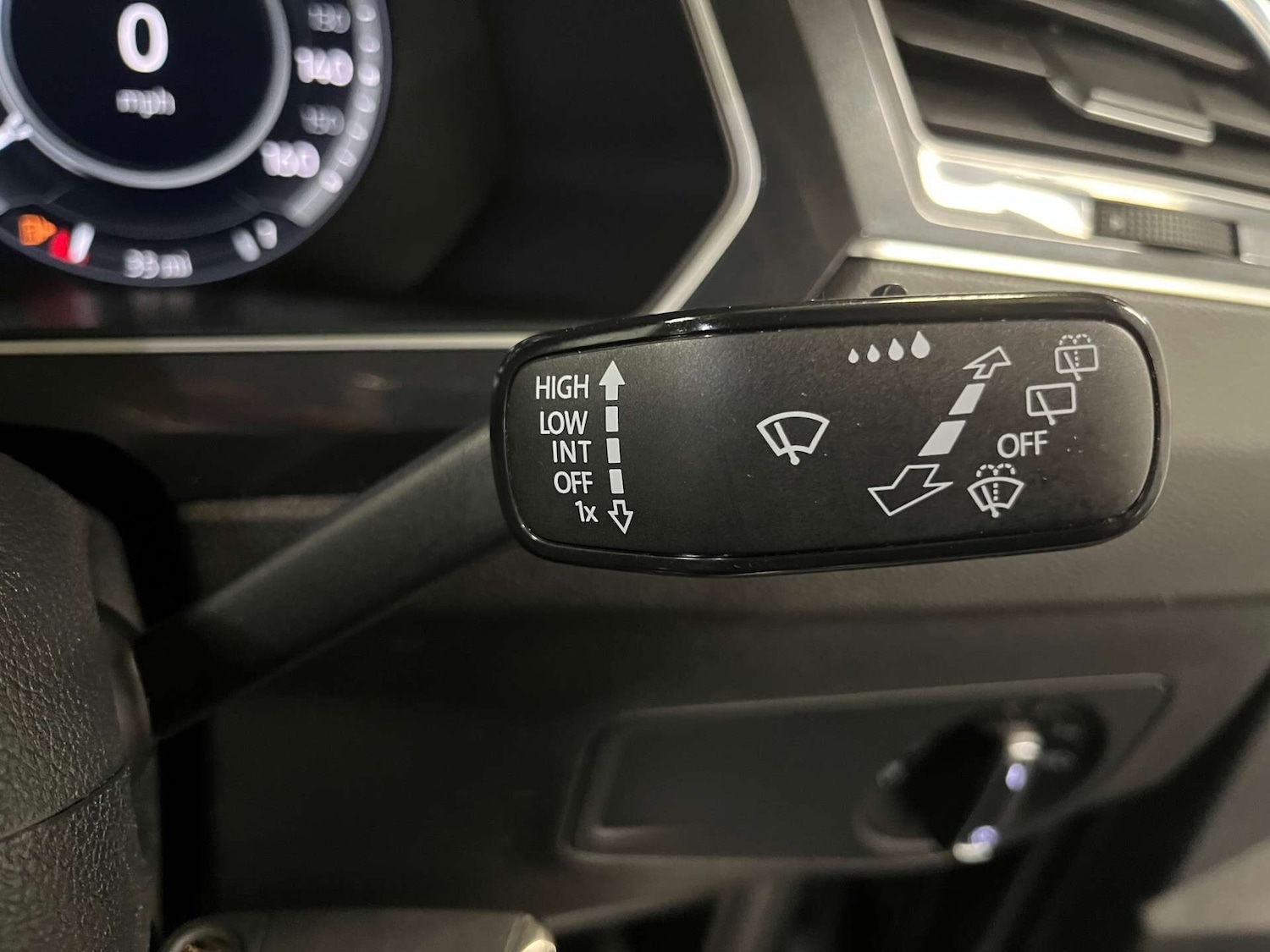 Used Volkswagen Tiguan 2018 for sale - 76697447: Photo 22