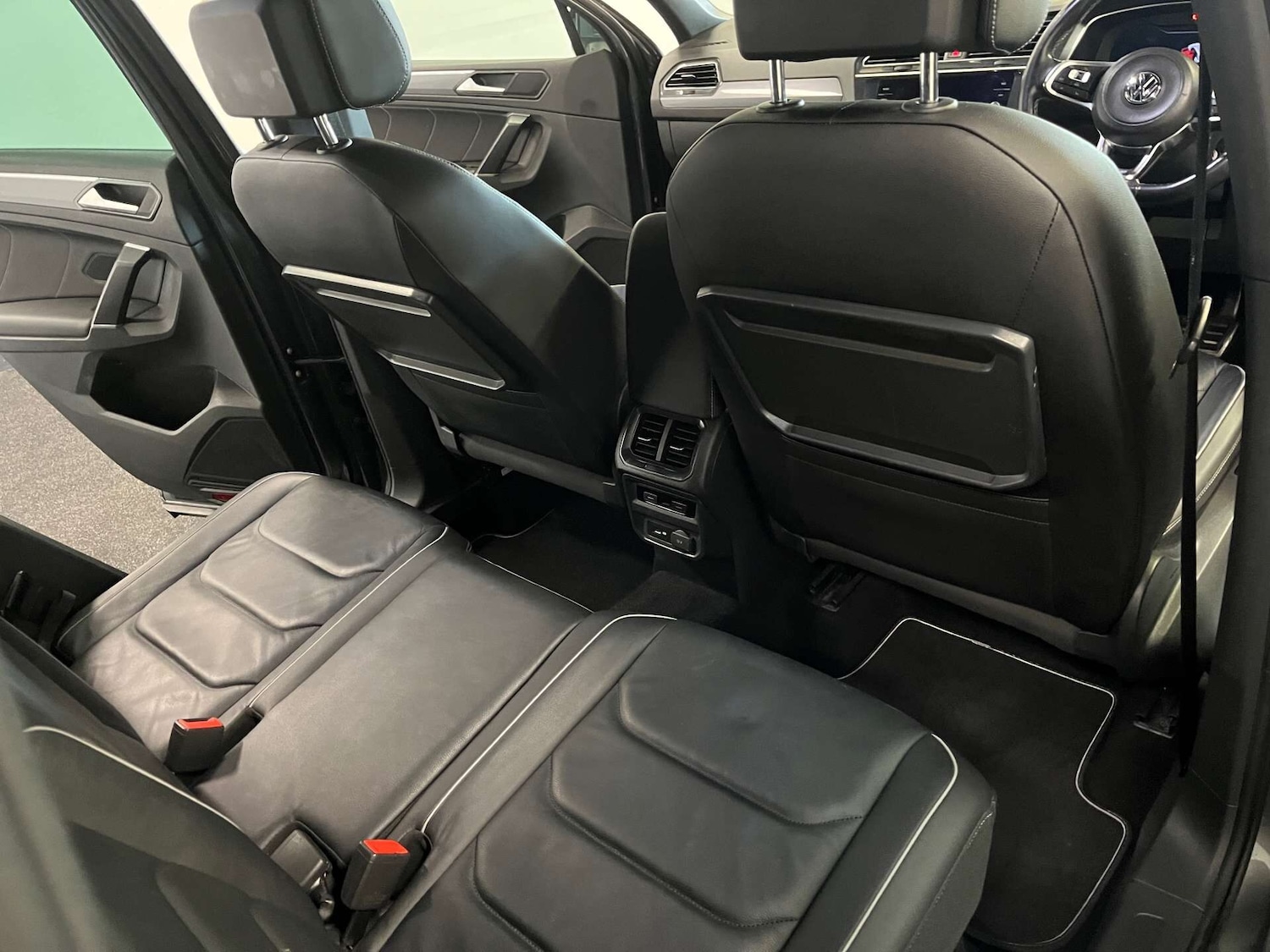 Used Volkswagen Tiguan 2018 for sale - 76697447: Photo 35